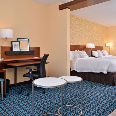 Fairfield Inn & Suites By Marriott Warrensburg Bagian luar foto