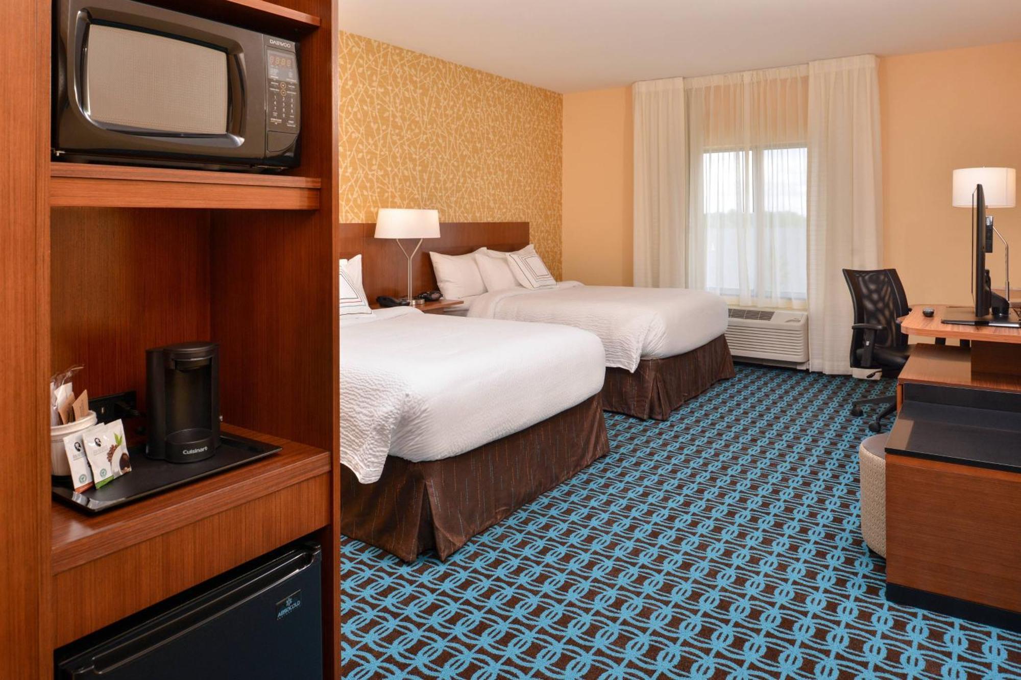 Fairfield Inn & Suites By Marriott Warrensburg Bagian luar foto