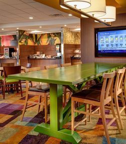 Fairfield Inn & Suites By Marriott Warrensburg Bagian luar foto